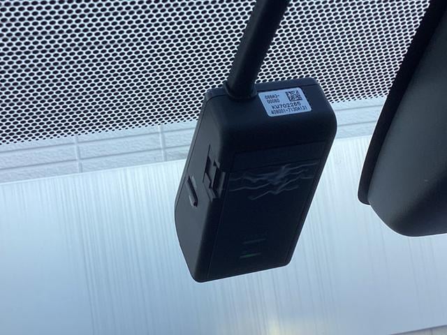 カローラクロス ハイブリッド　Ｚ　ワンオーナー　メモリーナビ　全周囲カメラ　ＥＴＣ　ドライブレコーダー　レーダークルーズコントロール　衝突被害軽減ブレーキ　後側方車両検知警報システム　電動シート　電動リヤゲート　シートヒーター（9枚目）