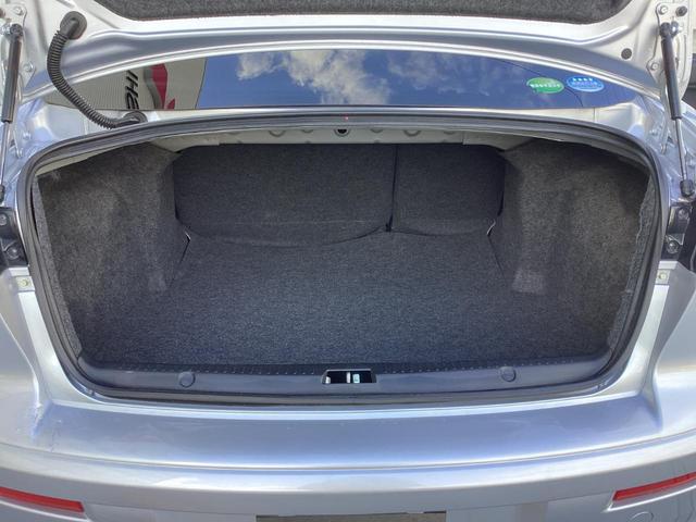 �g�����N�ɂ̓S���t�o�b�N���ςݍ��߂������I