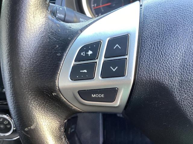 �X�e�A�����O�I�[�f�B�I�����R�������@�n���h�������𗣂��Ȃ��Ă��J�[�i�r�̑��삪�ł���̂ň��S�^�]�ɂ��q����܂��I