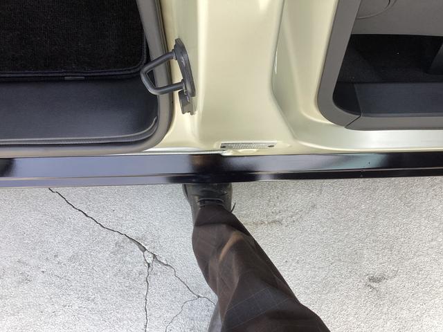 デリカミニ Ｔ　プレミアム　ワンオーナー　メモリーナビ　全周囲カメラ　ＥＴＣ　マイパイロット　衝突被害軽減ブレーキ　踏み間違い防止装置　パーキングセンサー　両側電動スライドドア　シートヒーター　オートマチックハイビーム（16枚目）