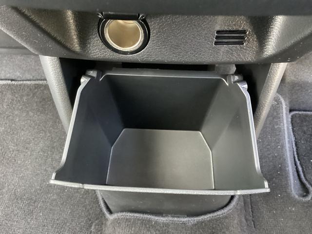 デリカミニ Ｔ　プレミアム　ワンオーナー　メモリーナビ　全周囲カメラ　ＥＴＣ　マイパイロット　衝突被害軽減ブレーキ　踏み間違い防止装置　パーキングセンサー　両側電動スライドドア　シートヒーター　オートマチックハイビーム（58枚目）