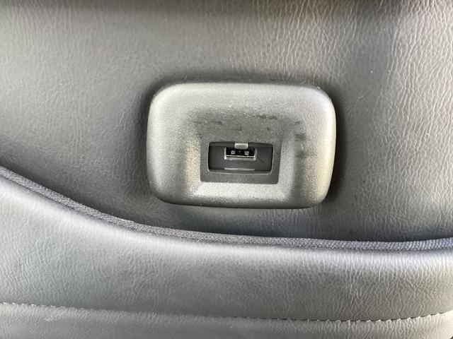 デリカミニ Ｔ　プレミアム　ワンオーナー　メモリーナビ　全周囲カメラ　ＥＴＣ　マイパイロット　衝突被害軽減ブレーキ　踏み間違い防止装置　パーキングセンサー　両側電動スライドドア　シートヒーター　オートマチックハイビーム（64枚目）