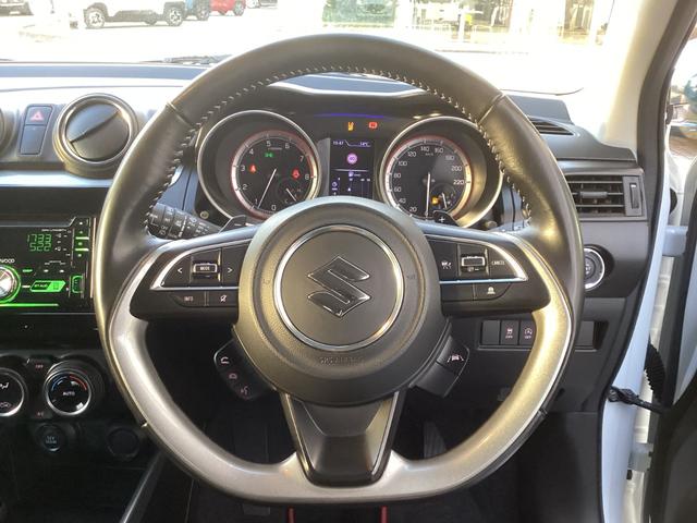 スイフト ハイブリッドRS ワンオーナー CDプレーヤー フォグランプ 衝突被害軽減ブレーキ 踏み間違い防止装置 パーキングセンサー 後側方車両検知警報システム レーダークルーズコントロール シートヒーター スマートキー(7枚目)