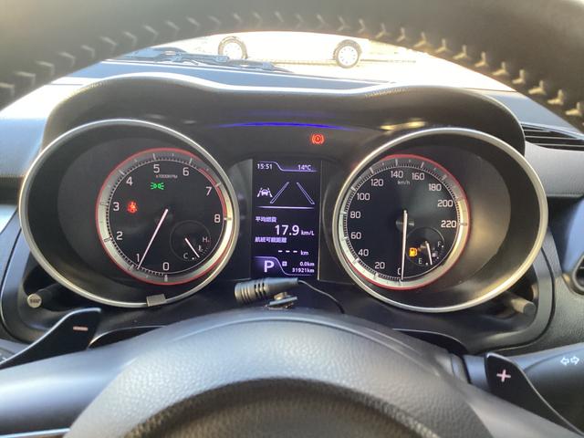 スイフト ハイブリッドRS ワンオーナー CDプレーヤー フォグランプ 衝突被害軽減ブレーキ 踏み間違い防止装置 パーキングセンサー 後側方車両検知警報システム レーダークルーズコントロール シートヒーター スマートキー(25枚目)