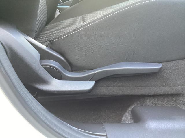 スイフト ハイブリッドRS ワンオーナー CDプレーヤー フォグランプ 衝突被害軽減ブレーキ 踏み間違い防止装置 パーキングセンサー 後側方車両検知警報システム レーダークルーズコントロール シートヒーター スマートキー(39枚目)