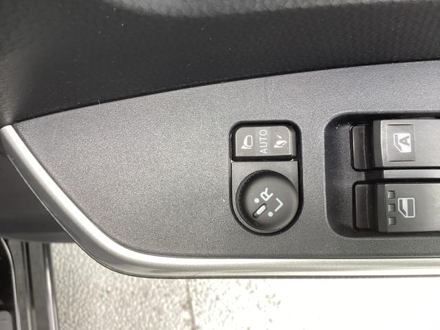 ルーミー カスタムＧ　ワンオーナー　メモリーナビ　バックカメラ　ＥＴＣ　衝突被害軽減ブレーキ　踏み間違い防止装置　パーキングセンサー　両側電動スライドドア　アイドリングストップ　シートヒーター　オートクルーズコントロール（45枚目）