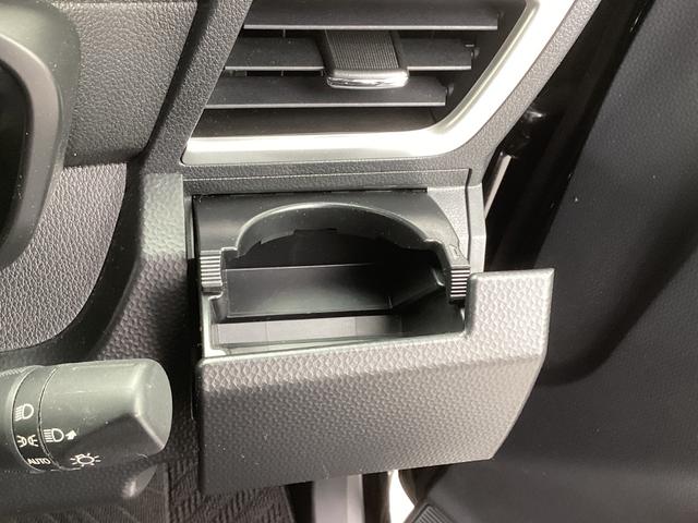 ルーミー カスタムＧ　ワンオーナー　メモリーナビ　バックカメラ　ＥＴＣ　衝突被害軽減ブレーキ　踏み間違い防止装置　パーキングセンサー　両側電動スライドドア　アイドリングストップ　シートヒーター　オートクルーズコントロール（52枚目）