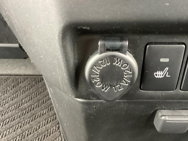 ルーミー カスタムＧ　ワンオーナー　メモリーナビ　バックカメラ　ＥＴＣ　衝突被害軽減ブレーキ　踏み間違い防止装置　パーキングセンサー　両側電動スライドドア　アイドリングストップ　シートヒーター　オートクルーズコントロール（53枚目）