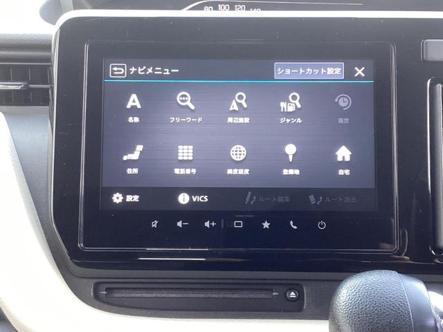 �ŋ߂ł̓X�}�z���i�r����ɂ����肵�܂����^�]���̑��삪��Ȃ��A�d�b���������Ă�����g���Ȃ����s�ւȂƂ�����B�B�B�܂��܂��J�[�i�r�͕K�{�ł��ˁI