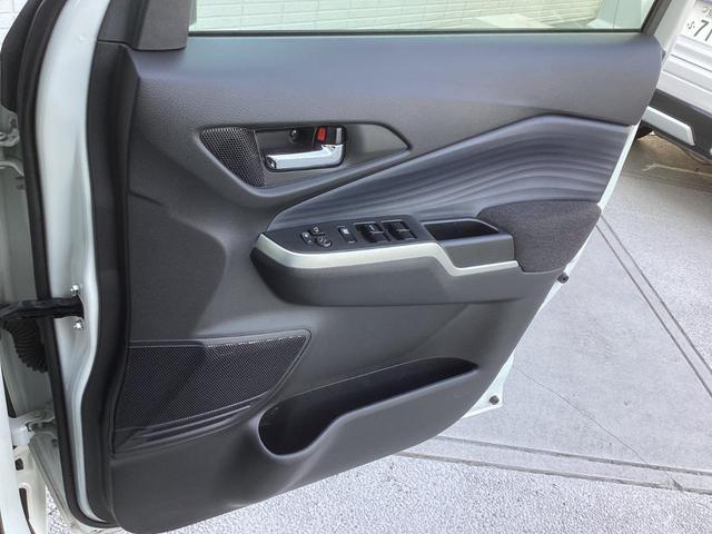 ���s���ɋ�C�̓���ւ������鎞�A�^�]�Ȃ���͏���Ȃ�㕔���Ȃ̑����d���ŊJ���߂ł���̂ŉ��K�ɉ߂������Ƃ��ł��܂��I