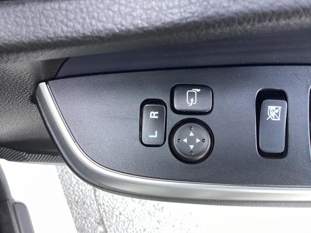 �d���i�[�~���[����������Ă���̂ŁA���l���ς�������ȂǎԂ���~��ă~���[�̊p�x�𒲐߂��Ȃ��Ă��ǂ�����y�`���I