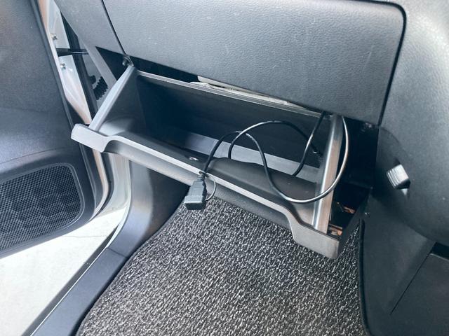 ｅＫクロススペース Ｇ　プラスエディション　メモリーナビ　全周囲カメラ　フォグランプ　ＥＴＣ　衝突被害軽減ブレーキ　踏み間違い防止装置　パーキングセンサー　両側電動スライドドア　シートヒーター　オートマチックハイビーム　スマートキー（50枚目）