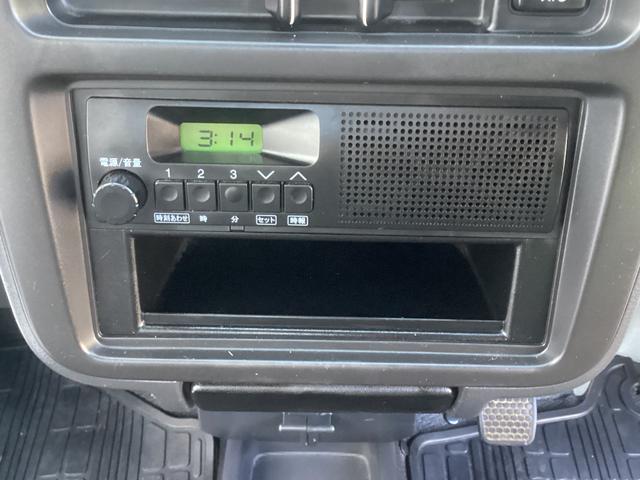 キャリイトラック KCエアコン・パワステ エアコン パワステ ラジオ 5MT 4WD リヤゲートチェーン(4枚目)