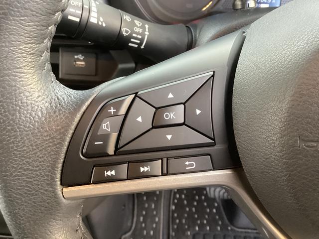 �X�e�A�����O�I�[�f�B�I�����R�������@�n���h�������𗣂��Ȃ��Ă��J�[�i�r�̑��삪�ł���̂ň��S�^�]�ɂ��q����܂��I