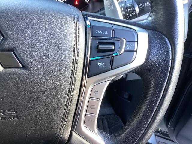 �y���[�_�[�N���[�Y�R���g���[���z��]�̎ԑ���ݒ肵�āA�A�N�Z���𓥂܂Ȃ��Ă��ݒ�ԑ����őO���̎ԗ��Ƃ̋�����ۂ��Ȃ���w��̑��x�ő��s�I���������s�̔����y�����܂��I