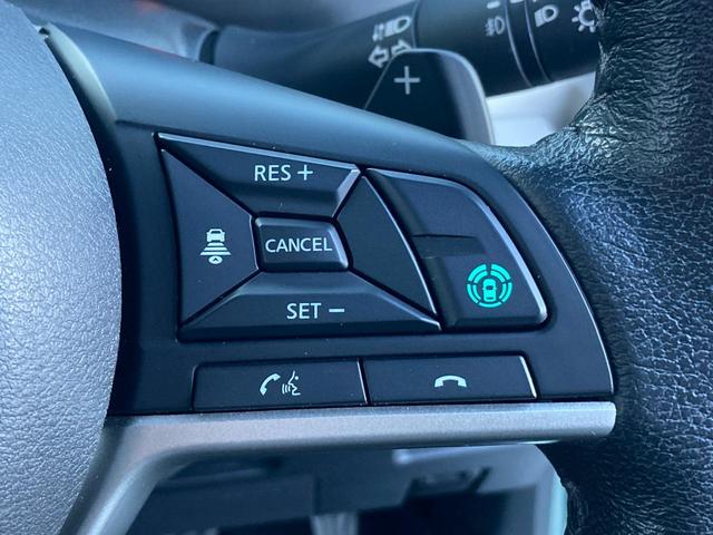 �y�}�C�p�C���b�g�z�A�N�Z������Ȃ��ł��O�̎ԂƂ̎ԊԂ�ۂ��Ȃ���ݒ肵�����x���ő����Ă���A�n���h���𐧌䂵�ĎԐ������t�߂𑖂�菕�������Ă����I