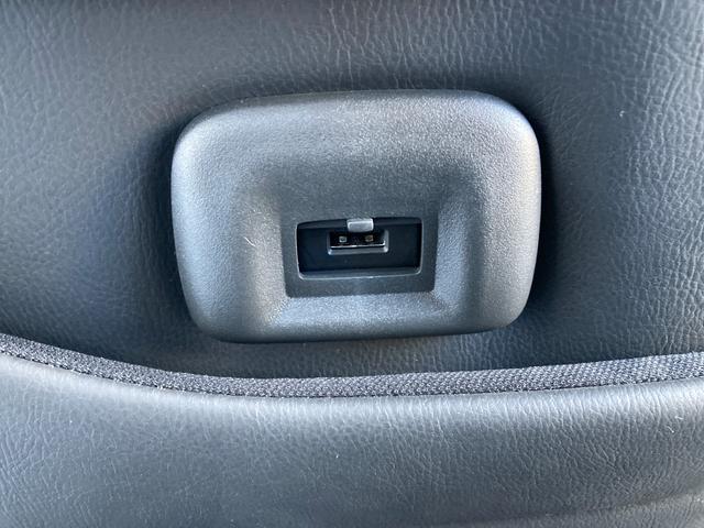 ����ȃV�[�g�o�b�N�ɏ[�d�p�t�r�a�|�[�g�𑕔��I�ړ��̎��Ԃ𖳑ʂȂ��g���Ăt�r�a�Ή��@����X�}�[�g�ɏ[�d�ł��܂��I