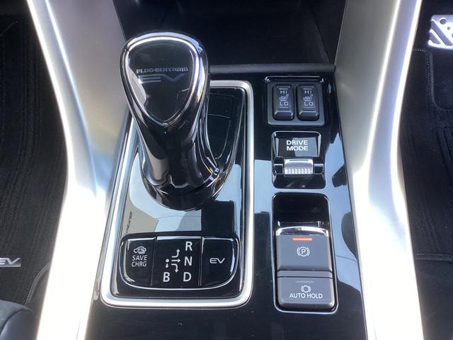 エクリプスクロスＰＨＥＶ Ｐ　元試乗車　電気温水式ヒーター　電動シート　スマホ連携ナビ　全周囲カメラ　ＥＴＣ２．０　マイパイロット　衝突被害軽減ブレーキ　後側方車両検知警報システム　ＡＣ１５００Ｗ　電動リヤゲート　シートヒーター（10枚目）