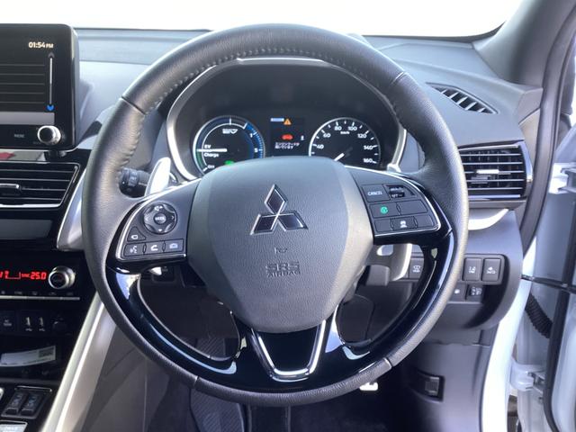 エクリプスクロスＰＨＥＶ Ｐ　元試乗車　電気温水式ヒーター　電動シート　スマホ連携ナビ　全周囲カメラ　ＥＴＣ２．０　マイパイロット　衝突被害軽減ブレーキ　後側方車両検知警報システム　ＡＣ１５００Ｗ　電動リヤゲート　シートヒーター（11枚目）