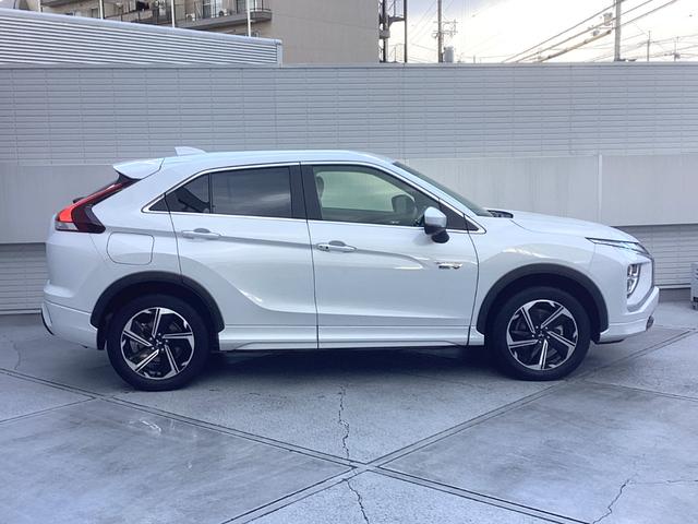 エクリプスクロスＰＨＥＶ Ｐ　元試乗車　電気温水式ヒーター　電動シート　スマホ連携ナビ　全周囲カメラ　ＥＴＣ２．０　マイパイロット　衝突被害軽減ブレーキ　後側方車両検知警報システム　ＡＣ１５００Ｗ　電動リヤゲート　シートヒーター（19枚目）