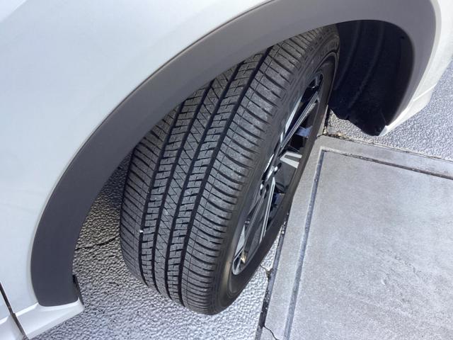 エクリプスクロスＰＨＥＶ Ｐ　元試乗車　電気温水式ヒーター　電動シート　スマホ連携ナビ　全周囲カメラ　ＥＴＣ２．０　マイパイロット　衝突被害軽減ブレーキ　後側方車両検知警報システム　ＡＣ１５００Ｗ　電動リヤゲート　シートヒーター（27枚目）