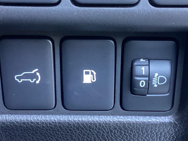 エクリプスクロスＰＨＥＶ Ｐ　元試乗車　電気温水式ヒーター　電動シート　スマホ連携ナビ　全周囲カメラ　ＥＴＣ２．０　マイパイロット　衝突被害軽減ブレーキ　後側方車両検知警報システム　ＡＣ１５００Ｗ　電動リヤゲート　シートヒーター（49枚目）