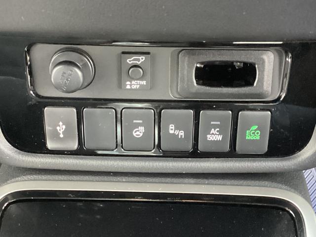 アウトランダーＰＨＥＶ Ｇプラスパッケージ　ワンオーナー　スマホ連携ナビ　電動シート　全周囲カメラ　ＥＴＣ２．０　ドラレコ前後　レーダークルーズコントロール　衝突被害軽減ブレーキ　後側方車両検知警報システム　電動リヤゲート　ＡＣ１５００Ｗ（9枚目）