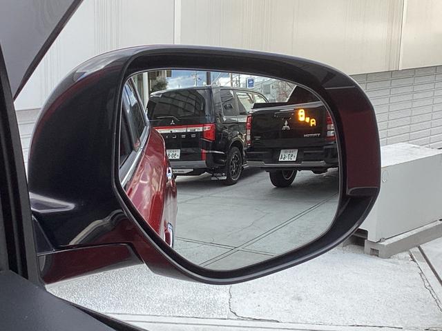 アウトランダーＰＨＥＶ Ｇプラスパッケージ　ワンオーナー　スマホ連携ナビ　電動シート　全周囲カメラ　ＥＴＣ２．０　ドラレコ前後　レーダークルーズコントロール　衝突被害軽減ブレーキ　後側方車両検知警報システム　電動リヤゲート　ＡＣ１５００Ｗ（17枚目）