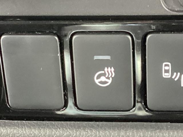 アウトランダーＰＨＥＶ Ｇプラスパッケージ　ワンオーナー　スマホ連携ナビ　電動シート　全周囲カメラ　ＥＴＣ２．０　ドラレコ前後　レーダークルーズコントロール　衝突被害軽減ブレーキ　後側方車両検知警報システム　電動リヤゲート　ＡＣ１５００Ｗ（52枚目）