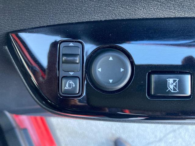 �d���i�[�~���[����������Ă���̂ŁA���l���ς�������ȂǎԂ���~��ă~���[�̊p�x�𒲐߂��Ȃ��Ă��ǂ�����y�`���I