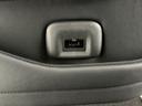 助手席シートバックには充電用のUSBソケットがございます!