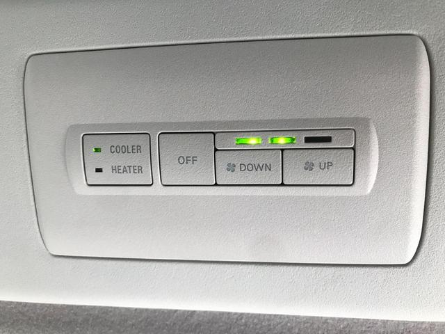 P フルセグテレビ ブルートゥース機能 メモリーナビ DVD再生可 マルチカメラ レーダークルーズ 運転席・助手席シートヒーター アイドリングストップ機能 オートライト機能 LEDヘッドライト(35枚目)