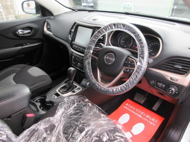 CHRYSLER JEEP JEEP CHEROKEE LONGITUDE