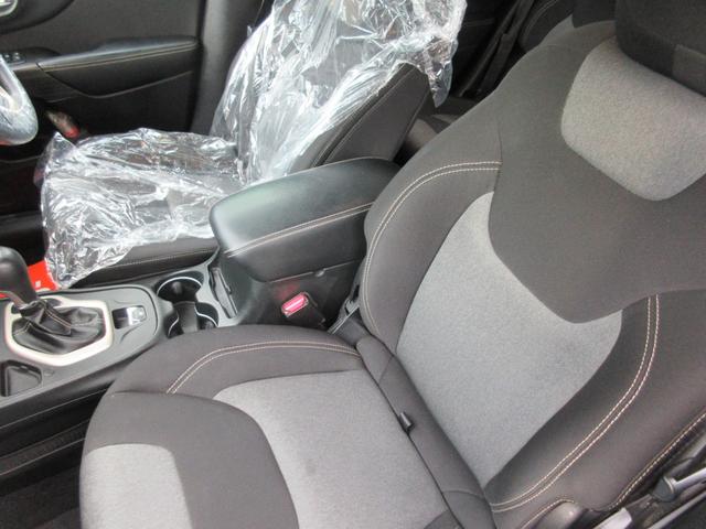 CHRYSLER JEEP JEEP CHEROKEE LONGITUDE