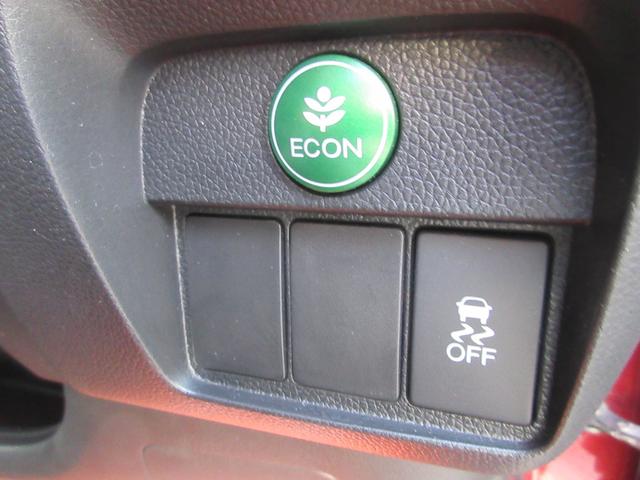 Ｎ－ＯＮＥ プレミアム・Ｌパッケージ　社外ナビ　ＴＶ　ＥＴＣ　スマートキー２個　本革ステアリング　純正アルミホイール　オートライト　プッシュスタート（7枚目）
