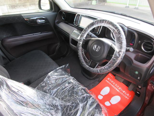 Ｎ－ＯＮＥ プレミアム・Ｌパッケージ　社外ナビ　ＴＶ　ＥＴＣ　スマートキー２個　本革ステアリング　純正アルミホイール　オートライト　プッシュスタート（13枚目）