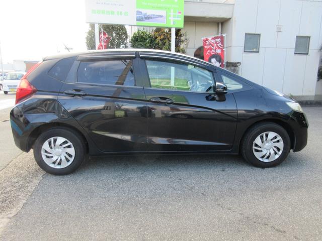 フィット １３Ｇ・Ｌパッケージ　純正ナビ　Ｂｌｕｅｔｏｏｔｈ　ドライブレコーダー　バックカメラ　ステアリングリモコン　ＨＩＤ　オートライト　ＥＴＣ　スマートキー（22枚目）