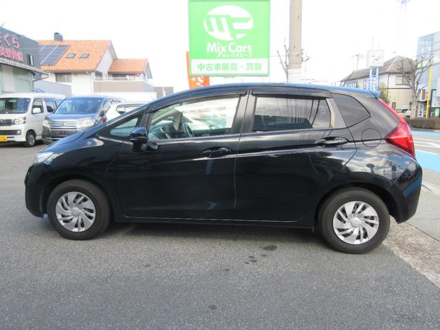 フィット １３Ｇ・Ｌパッケージ　純正ナビ　Ｂｌｕｅｔｏｏｔｈ　ドライブレコーダー　バックカメラ　ステアリングリモコン　ＨＩＤ　オートライト　ＥＴＣ　スマートキー（23枚目）