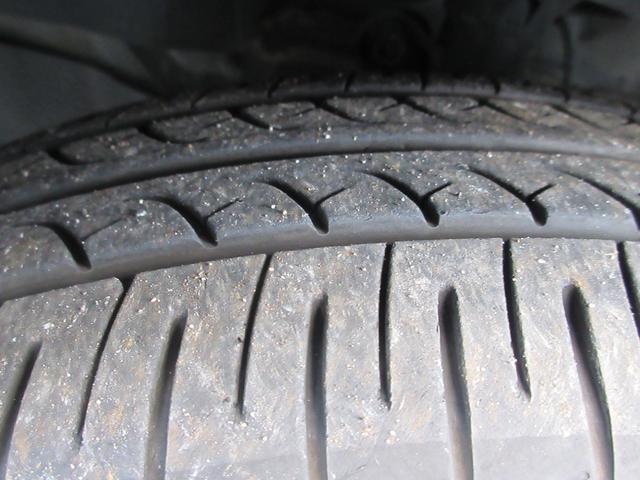 フィット １３Ｇ・Ｌパッケージ　純正ナビ　Ｂｌｕｅｔｏｏｔｈ　ドライブレコーダー　バックカメラ　ステアリングリモコン　ＨＩＤ　オートライト　ＥＴＣ　スマートキー（31枚目）