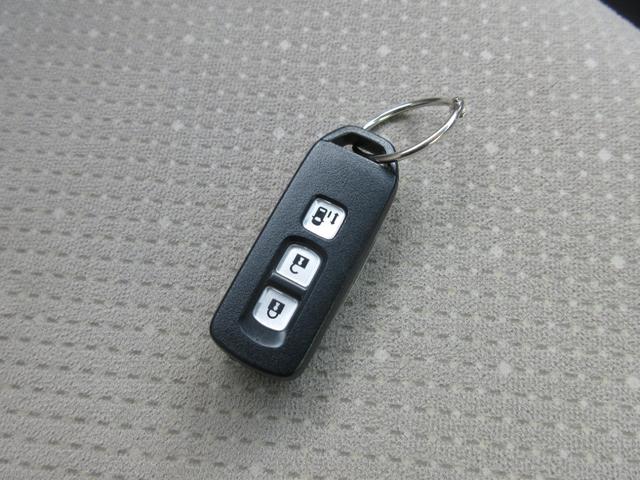 Ｎ－ＢＯＸ Ｇ・Ｌパッケージ　社外ナビ　バックカメラ　Ｂｌｕｅｔｏｏｔｈ　左側オートスライドドア　オートエアコン　スマートキー　禁煙車　ＤＶＤ再生（6枚目）