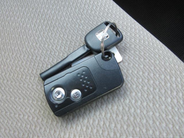 ライフ Ｇ　スマートキー　バックカメラ　禁煙車　ベンチシート　ＵＶカットガラス（3枚目）
