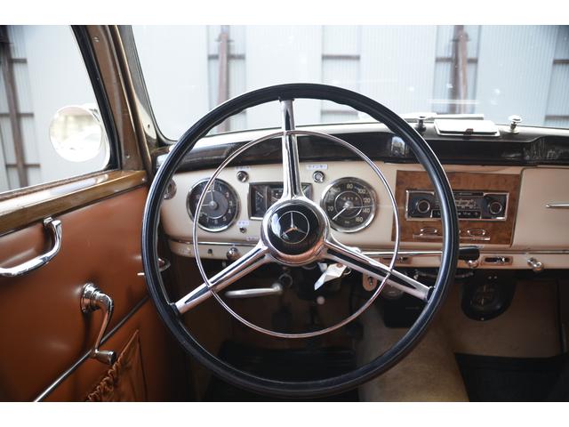 メルセデス・ベンツその他 ２２０　Ｗ１８７　１９５２ウエスタン自動車正規輸入　Ｌｅｆｔ　ｈａｎｄ　ｄｒｉｖｅ　ＣｌａｓｓｉｃＣａｒ　Ｏｌｄ　ＭｅｒｃｅｄｅｓＢｅｎｚ　４Ｄｏｏｒ　ｓｕｉｃｉｄｅ　ｄｏｏｒ　ｓｅｍａｐｈｏｒｅ　Ｋｙｏｔｏ（5枚目）