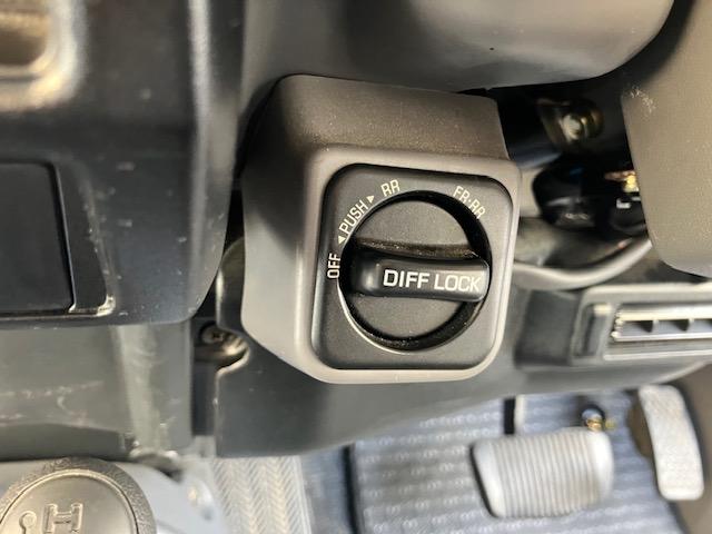 �f�t���b�N�t��