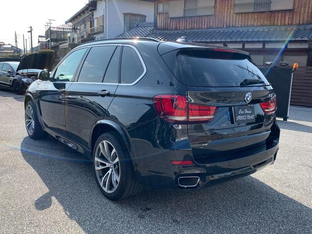 Ｘ５ ｘＤｒｉｖｅ　３５ｄ　Ｍスポーツ　純正マルチ　フルセグＴＶ　全方位カメラ　ＥＴＣ　パノラマルーフ　黒革シート　純正２０インチアルミホイール　　パワーシート　パワーバックドア（5枚目）