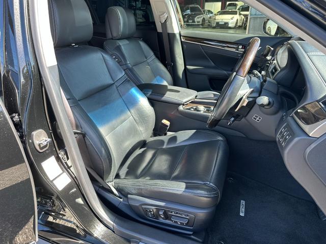 ＧＳ ＧＳ３００ｈ　バージョンＬ　黒革シート　サンルーフ　ワークジーストＳＴ３　２０インチＡＷ　ロームエアーエアサスキット　スキッパーエアロ（Ｓ）　エスプリエアロ（Ｆ）　Ｂカメラ　ＥＴＣ　マフラーカッター　Ｐトランク構造変更エアサス（16枚目）