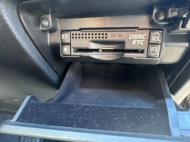 ＧＳ ＧＳ３００ｈ　バージョンＬ　黒革シート　サンルーフ　ワークジーストＳＴ３　２０インチＡＷ　ロームエアーエアサスキット　スキッパーエアロ（Ｓ）　エスプリエアロ（Ｆ）　Ｂカメラ　ＥＴＣ　マフラーカッター　Ｐトランク構造変更エアサス（23枚目）