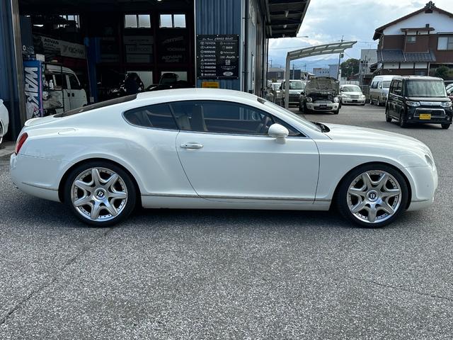 コンチネンタル ＧＴ　ＥＴＣ　純正２０インチＡＷ　革シート　Ｐトランク　ユピテルドラレコ　新品ワイドトレッドスペーサー（Ｈ＆Ｒ）　プッシュスタート（4枚目）