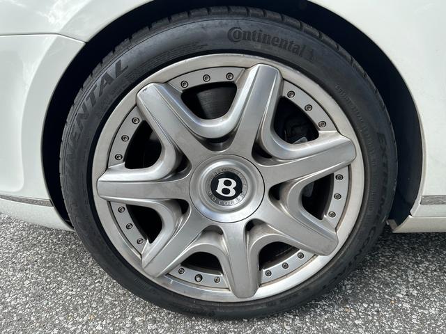 コンチネンタル ＧＴ　ＥＴＣ　純正２０インチＡＷ　革シート　Ｐトランク　ユピテルドラレコ　新品ワイドトレッドスペーサー（Ｈ＆Ｒ）　プッシュスタート（9枚目）