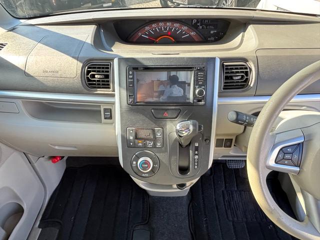 タント Ｘ　ＳＡ　純正ナビ　キーフリー　プッシュスタート　スマートアシスト　左パワースライドドア（8枚目）