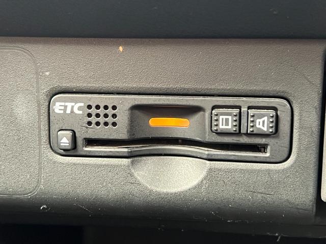 G・ターボLパッケージ 社外ナビ フルセグ Bluetooth iPod DVD ラジオ SD USB バックカメラ ETC 両側電動スライドドア オートエアコン オートライト 電動格納ミラー パワーウィンドウ スマートキー(22枚目)